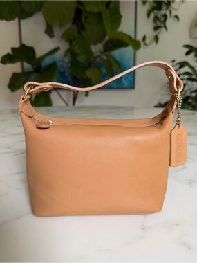 Coach Vintage Classic Pouch 6929 Camel Tan Leather Convertible Demi Bag Pochette